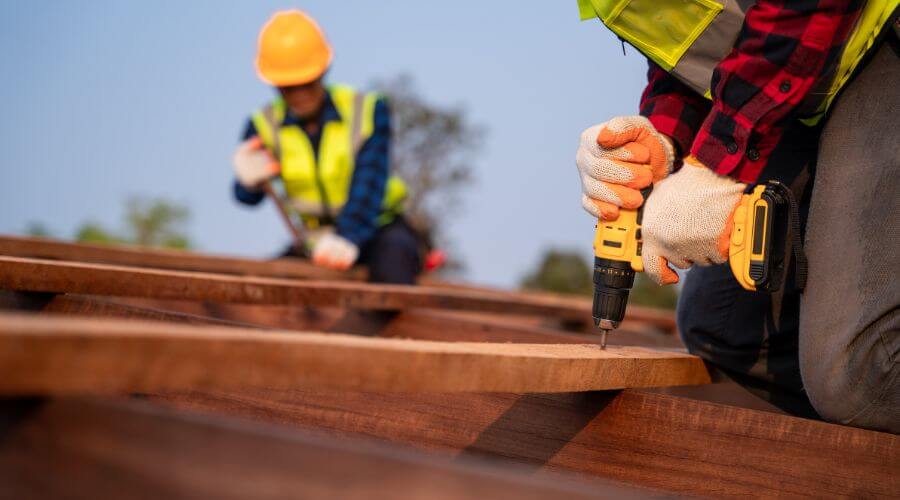 Expert top industrial roofings services in Hagerhill, KY